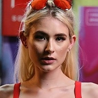 Jessie Saint